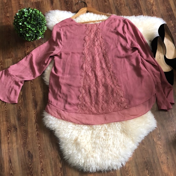 LAUREN CONRAD Bell sleeve lace back top size L - Picture 9 of 13